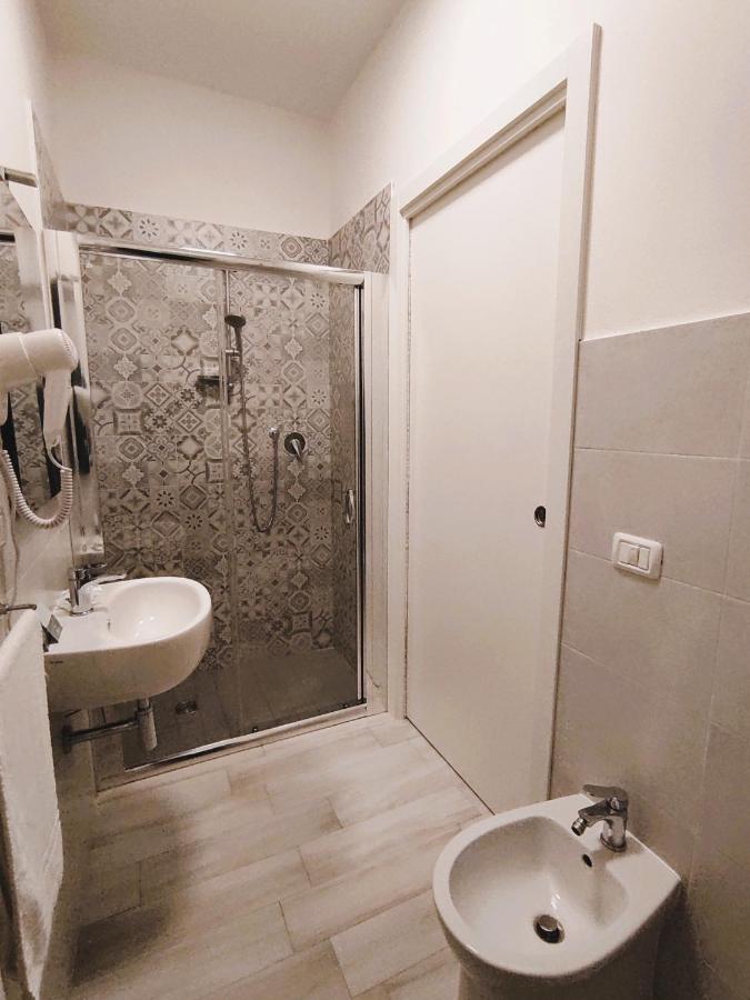 Hotel Gran San Bernardo Риччоне Экстерьер фото