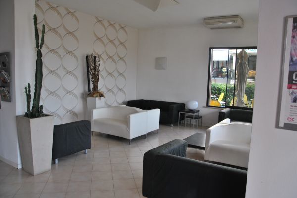 Hotel Gran San Bernardo Риччоне Экстерьер фото